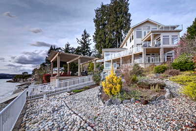 Lakeside cottage