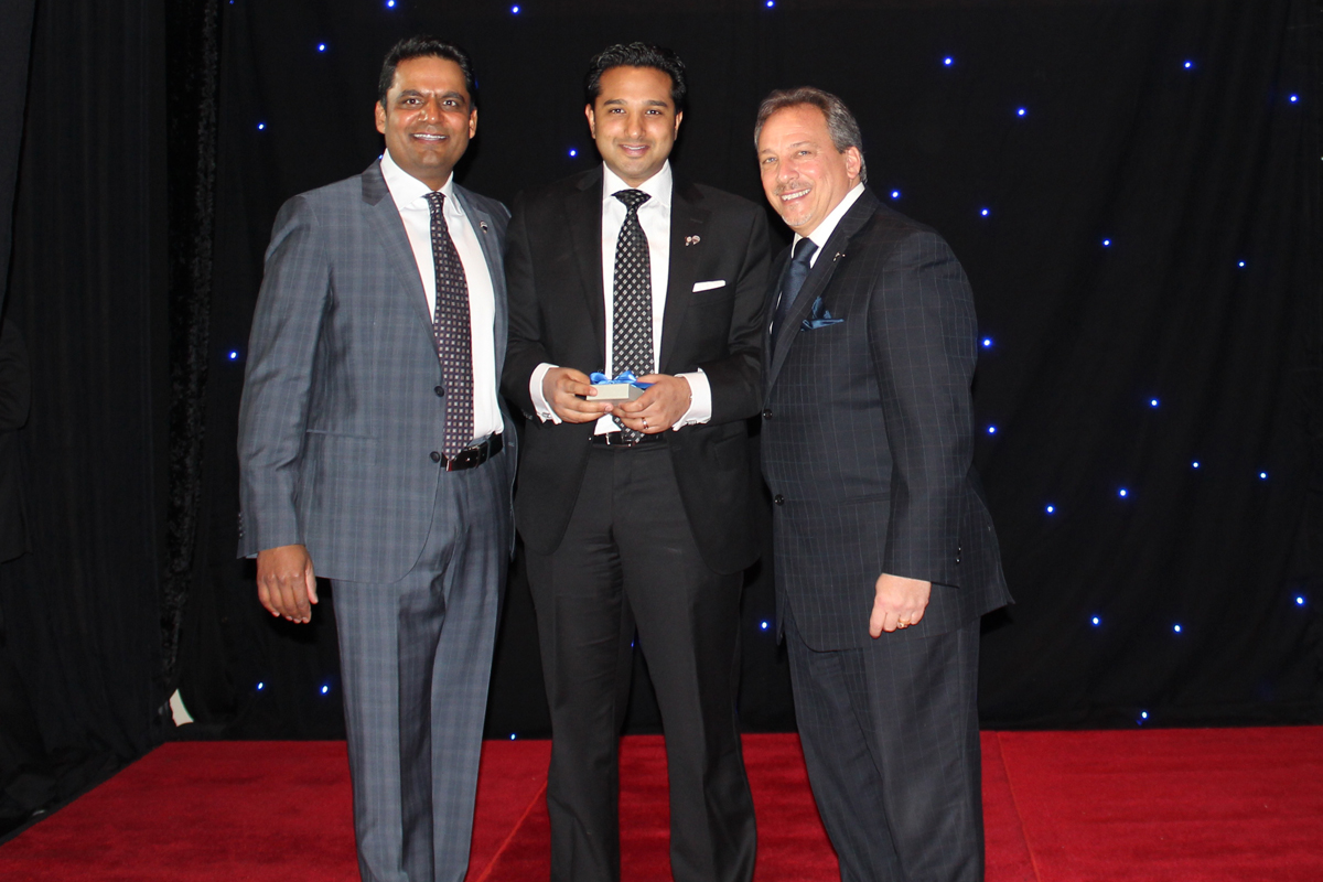 Platinum Club Award - Mitch Vora Platinum Club Award - Mitch Vora