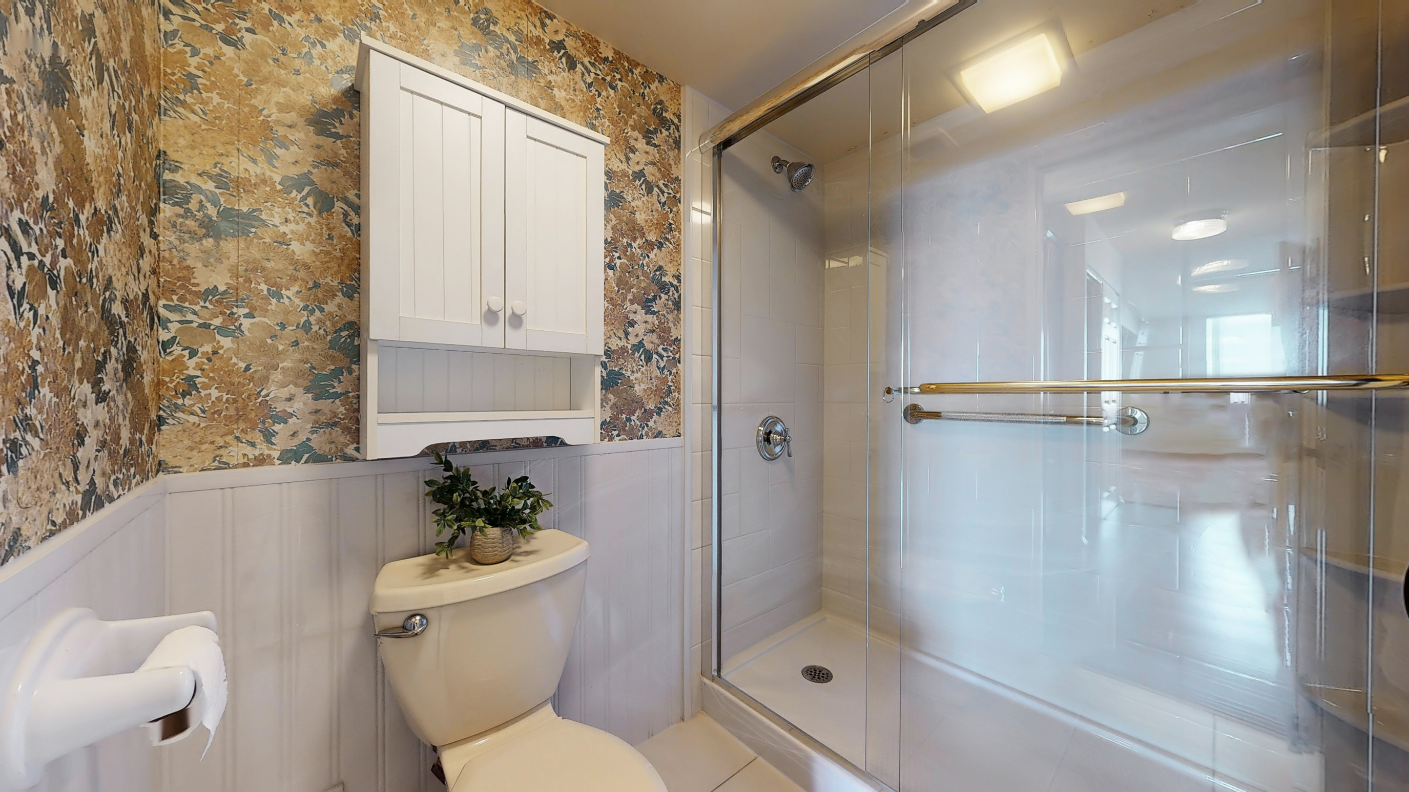 Master Washroom at 1401-2350 Bridletowne Circle
