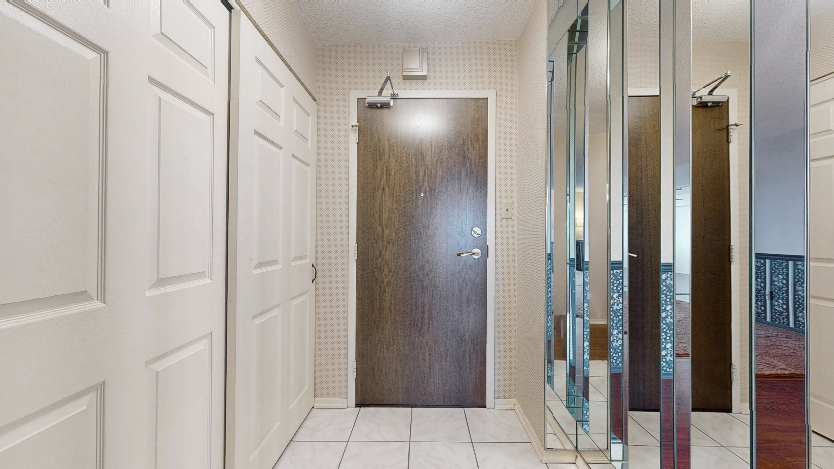 1401 foyer